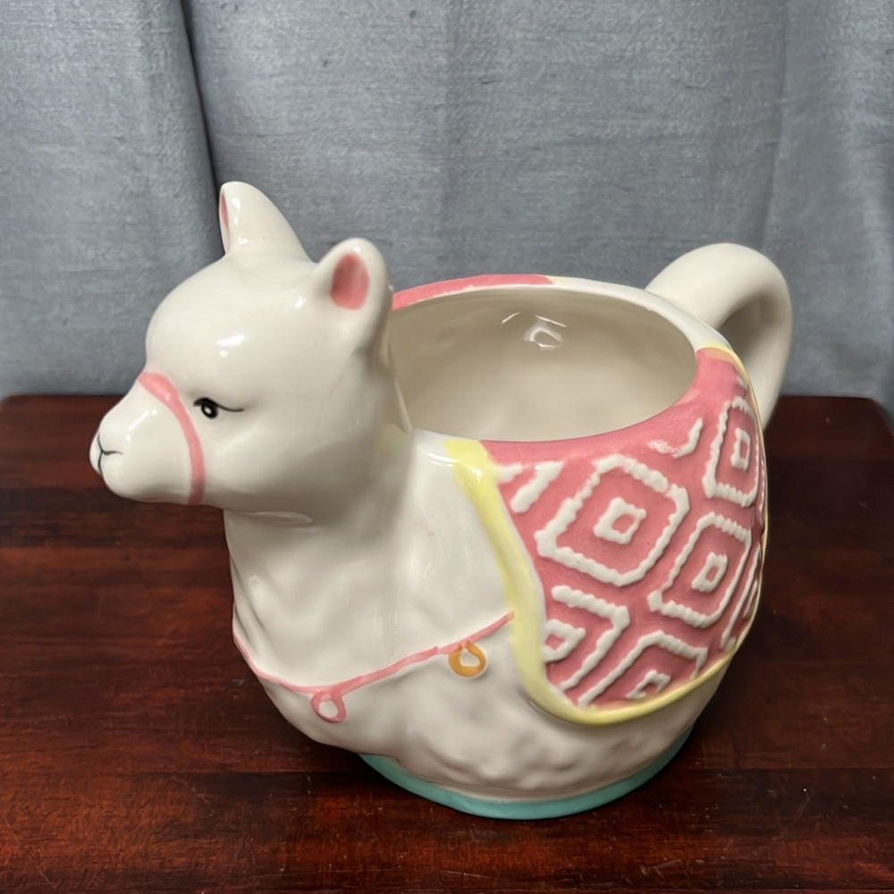Super cute Llama mug by Dei (or is it an Alpaca?)